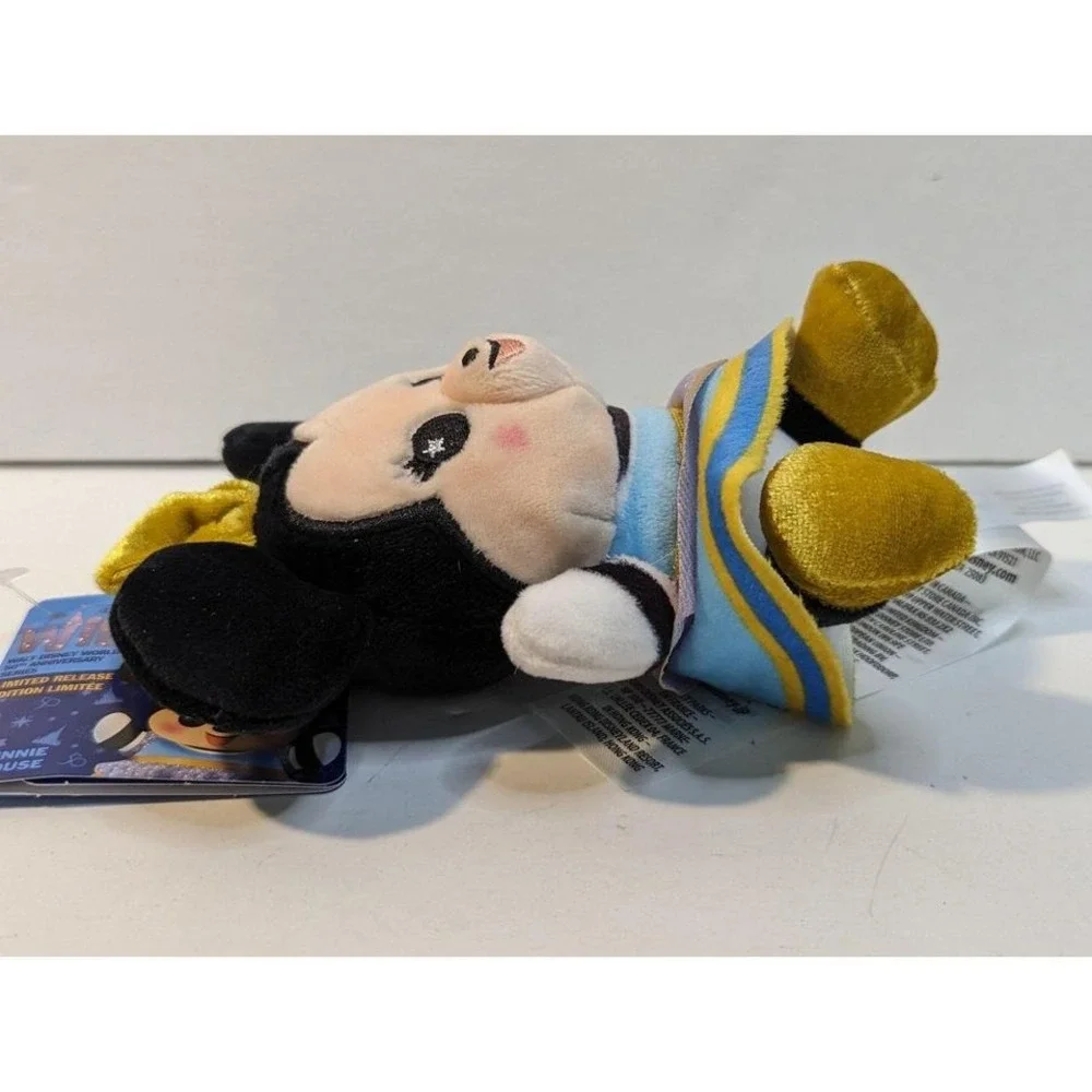 Minnie‎ Mouse Disney parks wishables